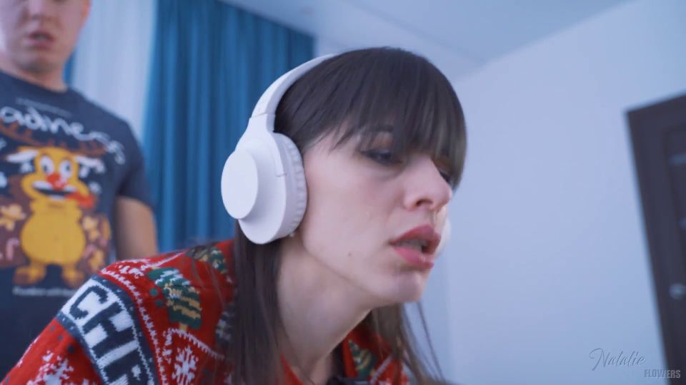 6262 Natalie Flores - Gamer Girl consigue Anal follada mientras que ella...