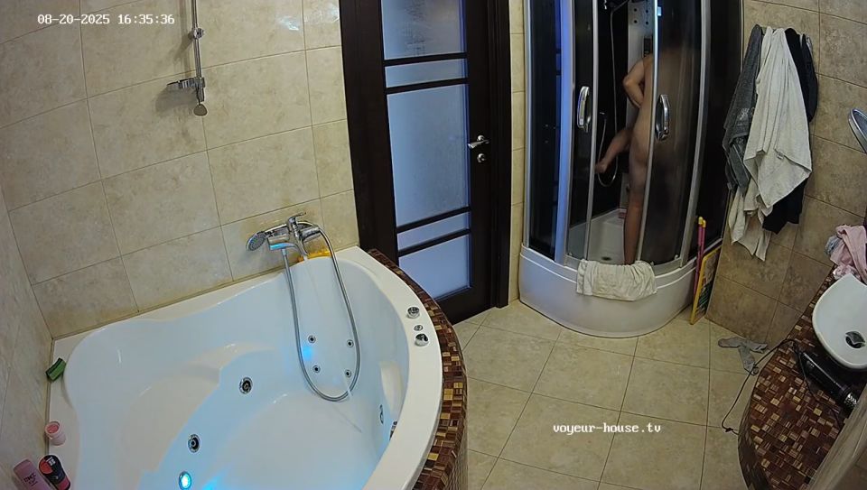 [K2S.CLUB] Voyeur-House - Adel And Abel Bathroom Sex 26.08.2025 - HD 720P