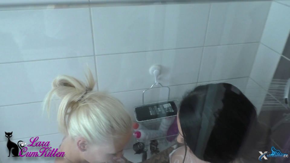[K2S.CLUB] Lara-CumKitten - Heftiger Girls Sexo en der Dusche während Geburtstagsfeier - FullHD 1080P