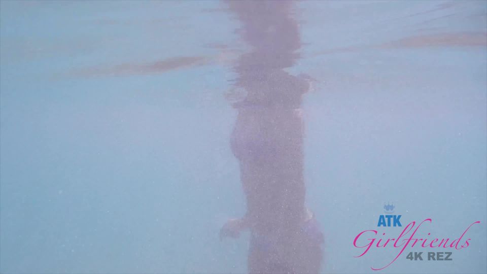 porno paja  ATKIRLfriends presenta Zoe Bloom – Virtual Vacation Big Island 3_11 (MP4, UltraHD/4K, 3840×2160)  paja  paja porno  paja