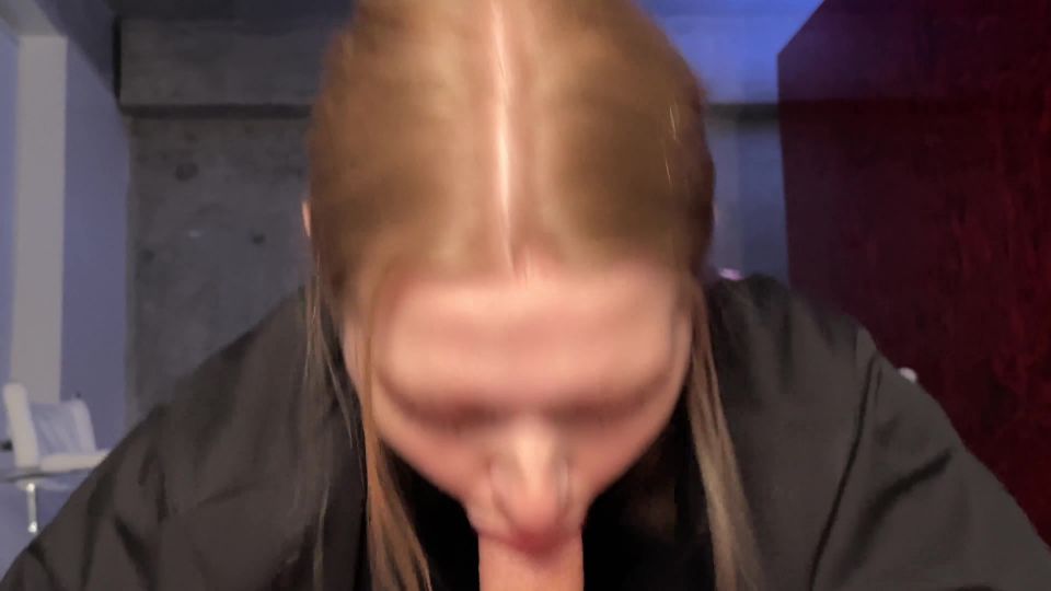 Noche salvaje de California Babe se acaba en una prohibición