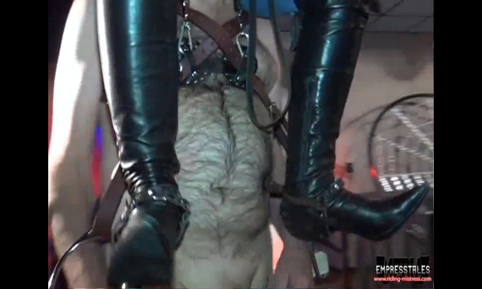 Bullwhip &amp; Shoulder Ride.