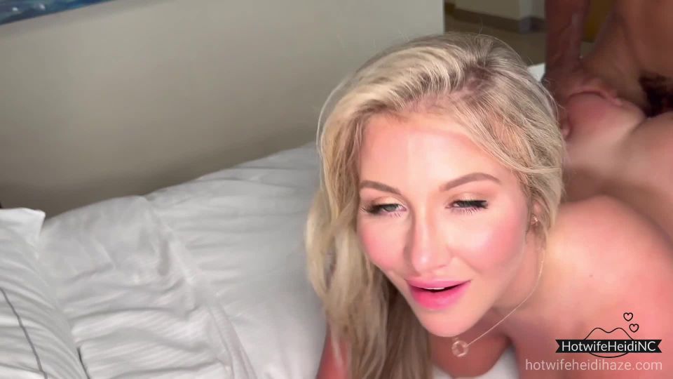 Heidi Haze, HotwifeHeidiNC, TtripleXKale - Heidi Haze se estira y se llena de crema - OnlyFans (FullHD 2024) Nuevo Porn