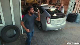 August Skye - Servicing The Mechanic - Big Tits