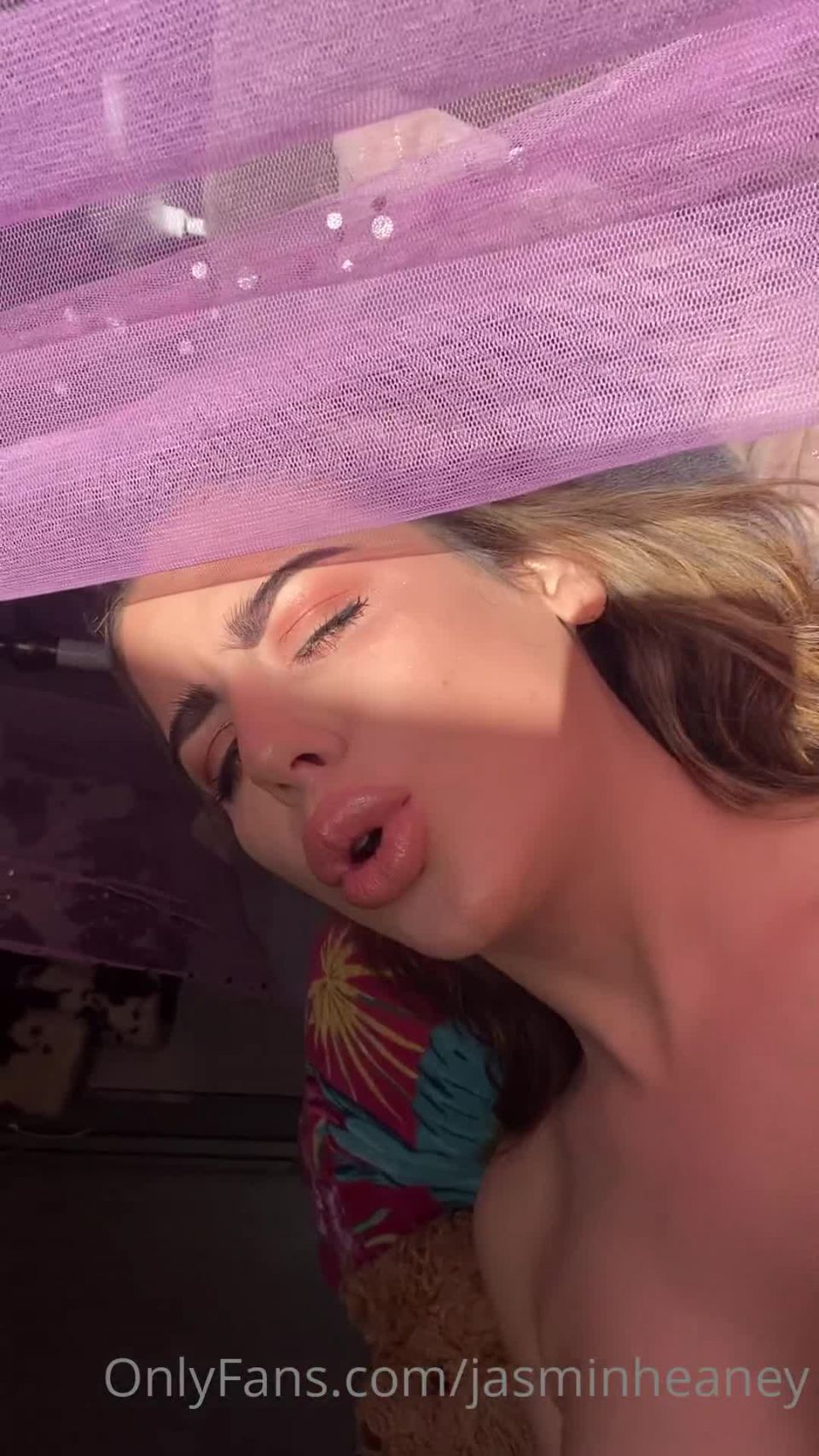 Jazzyj 05-10-2020-1020934115