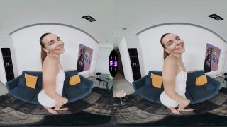 TmwVRnet  Arina Shy  Naked Fantasies Go Live