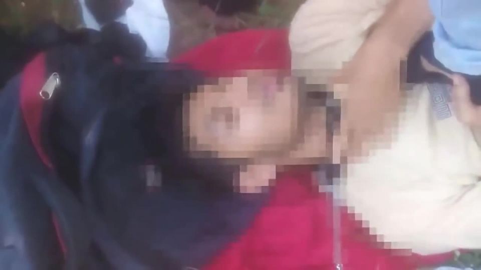 adult clip 8 Indian college femdom foot gagging! on fetish porn project femdom