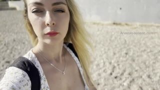 Blondy Girl Flashing Boobs On Public Beach. Downblouse 1080p