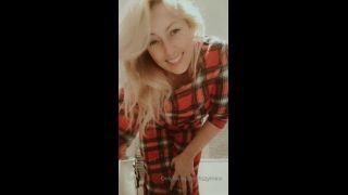 Lizzy Loves - lizzyminx () Lizzyminx - i am just about to get in the shower who wants to come and join me 28-12-2019