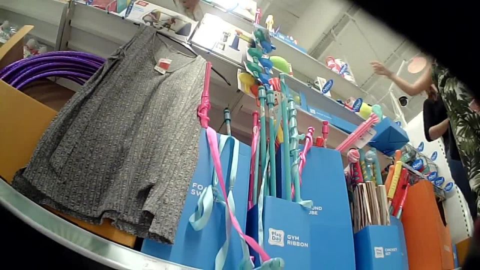 Upskirt_with_Cute_Ass_in_Toy_Shop