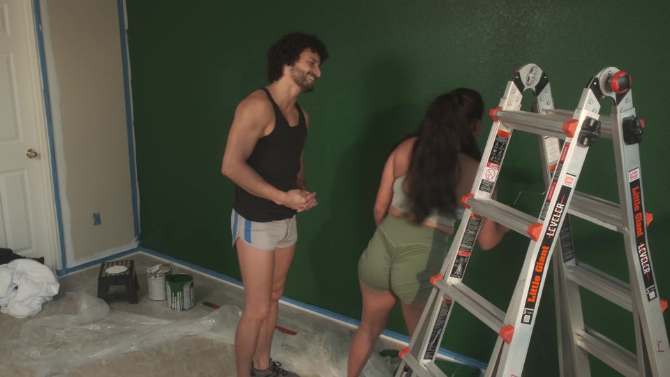 [Amateur Porn] Hot Latina wife Jolla can't get any work done without a good fucking