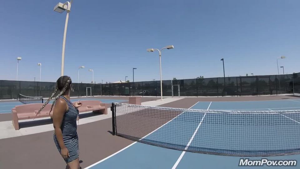 Big booty MILF on the tennis  court