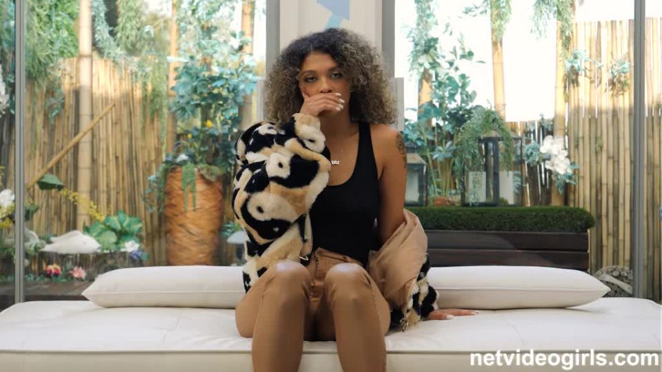 video gratis 19 Allison Parker hardcore Cece ( Exotic Model quiere hacer BIG ), 2022 en fetiche porno