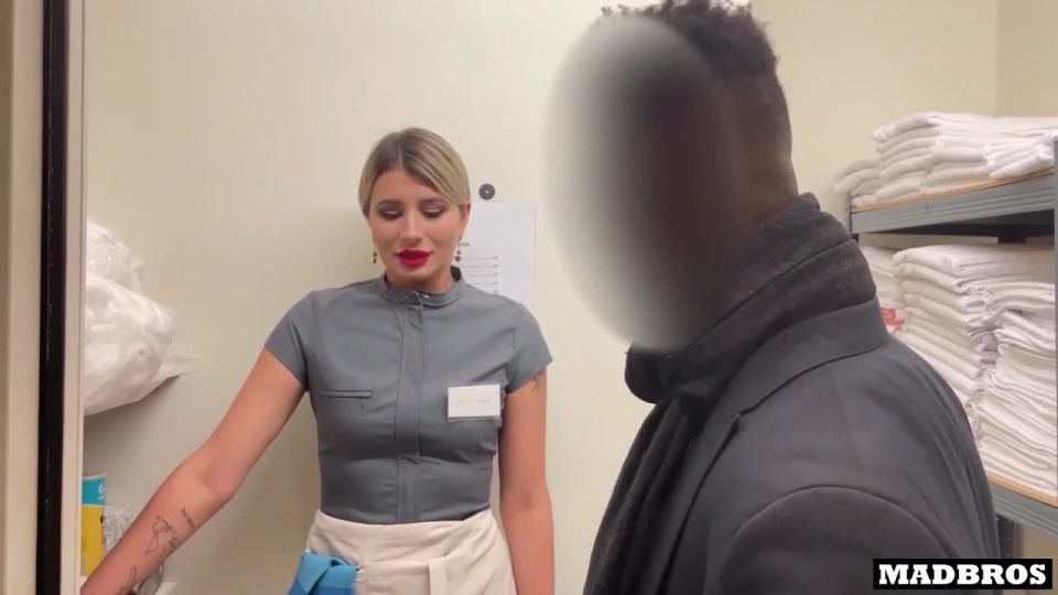 Marsianna Amoon - Ukrainian Maid Caught Stealing and Pounded Hard in Toilet - MadBros, Manyvids (HD 2024) New Porn