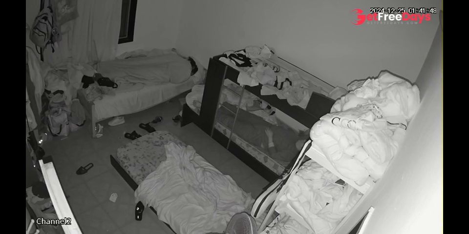 [Sleeping.Porn] This couple quarreled and slept on different beds - hidden tape