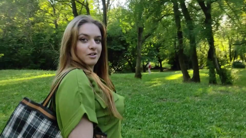 Loueister - Sexy francés amateur al aire libre Fuck Fest!