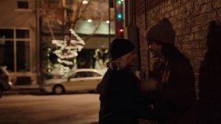 Mackenzie Davis, Kristen Stewart – Happiest Season (2020) HD 1080p - (Celebrity porn)