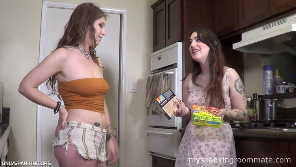 video 1 – Apricot Pitts, Gigi Lea – Gigi Messes Up Dinner on femdom porn spandex femdom