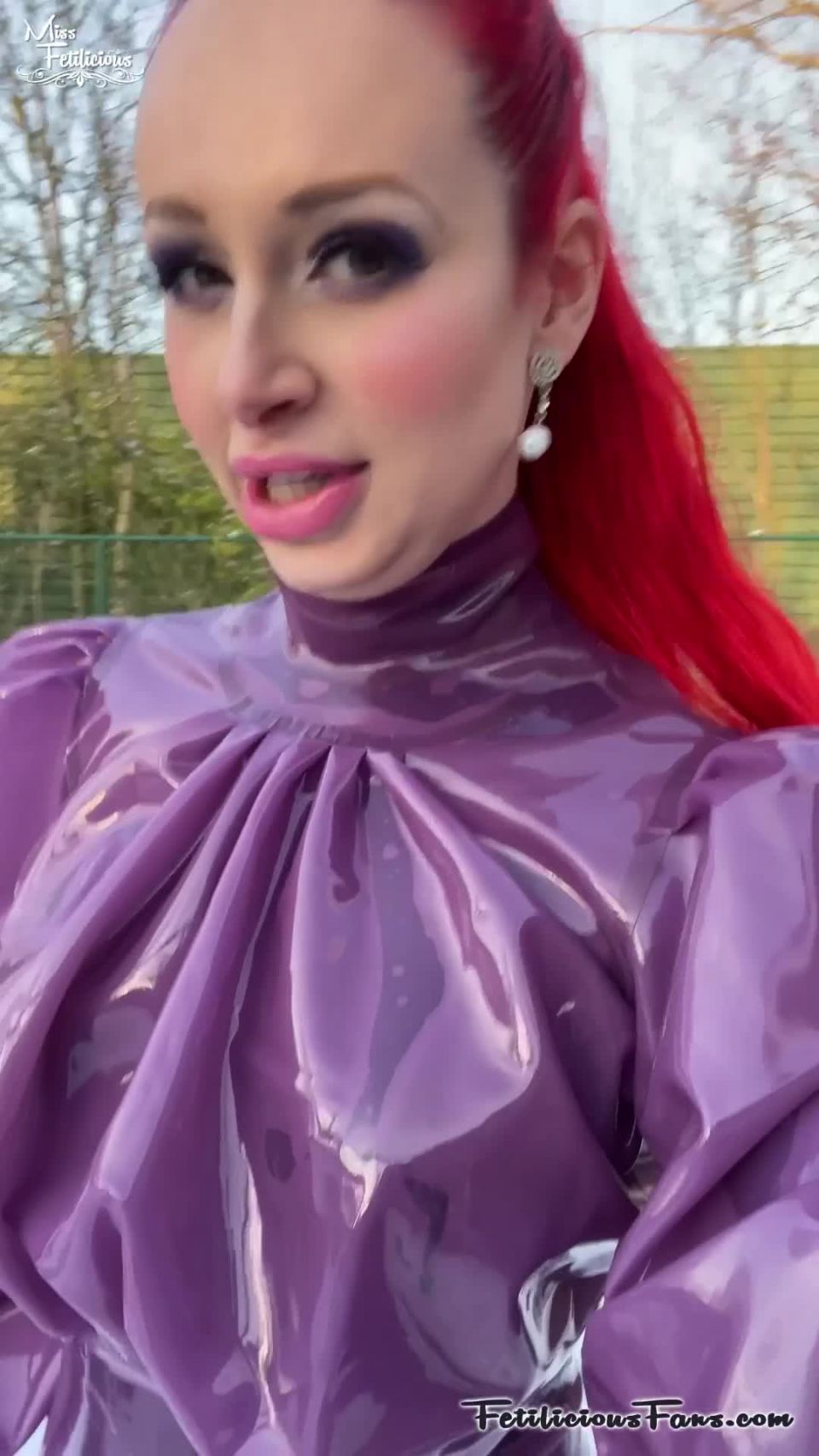 FetiliciousFans SiteRipPt 2Purple Latex Girl in the Snow