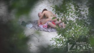 free porn clip 1  Beach Sex Voyeur, beach sex voyeur on voyeur