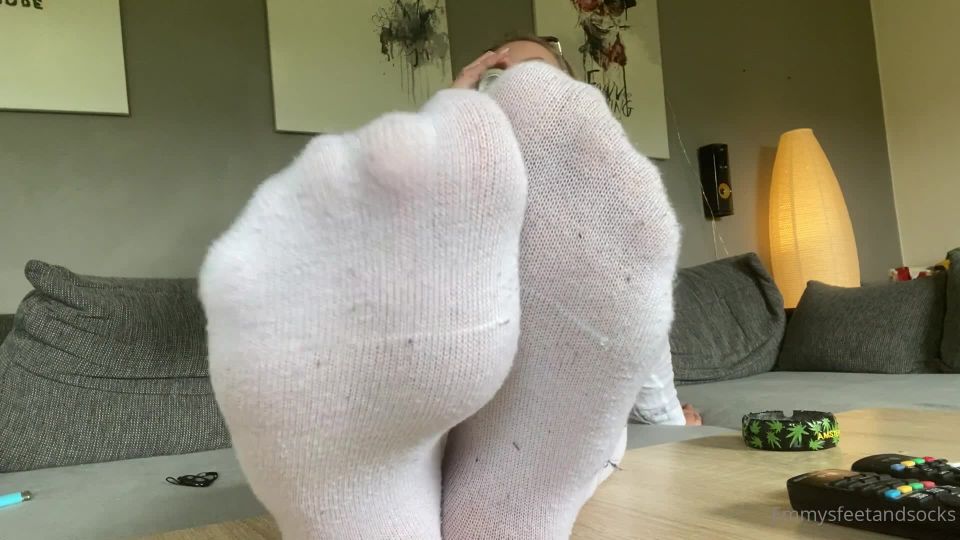 free online video 10 emmyfeetandsocks 050620212128387938 sit down an | feet | feet porn dana dearmond foot fetish