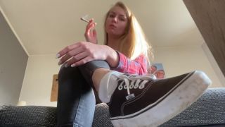 7202 Footfetish, licks feet, foot fetish, Foot Worship