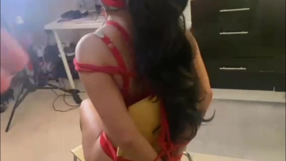 Latina - My Games (4K).