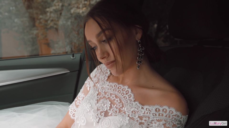 Pornhub - Luxury Girl - Runaway Bride - Russian