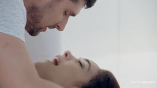 Ginebra Bellucci - Wake Me Up With Love 09.21.19 .
