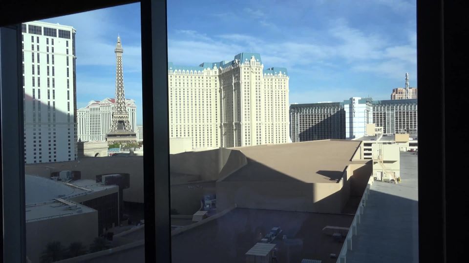 Virtual vacation Las Vegas with Olivia Nova 3/3