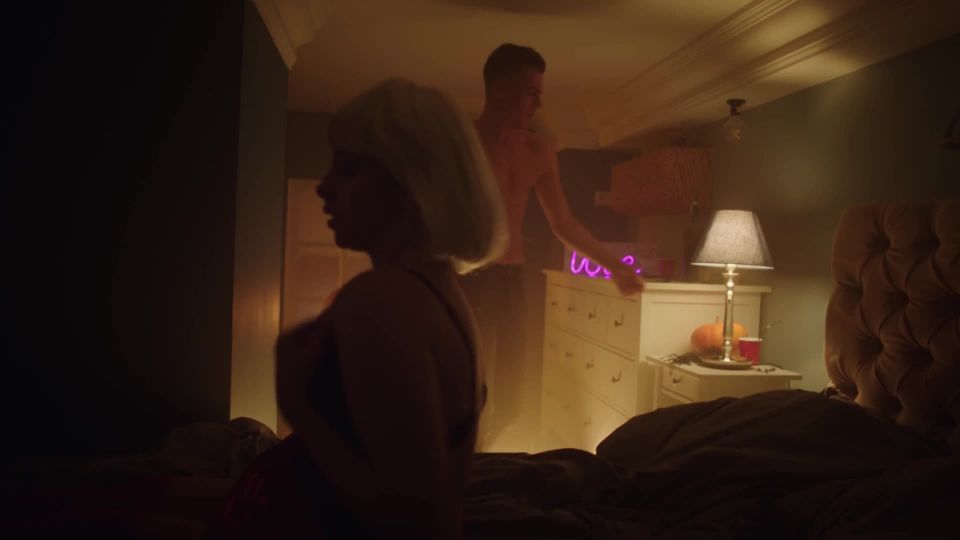 Polina Guhman, Elizaveta Ishchenko - Sama dura s01e08-10 (2020) HD 1080p - (Celebrity porn)