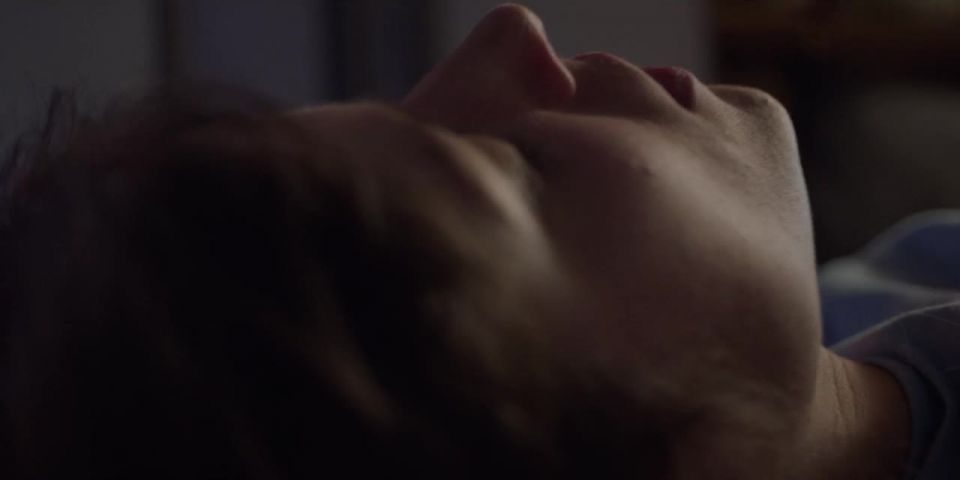 Iria del Rio - Les de l'hoquei s01e03-13 (2019) HD 720p!!!