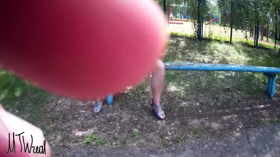 Pornhub.com - MTWreal - Siterip - K2S - Free Porn Streams - Ver o Descargar Exhibicionista esposa se divierte en un parque público pornhubcom