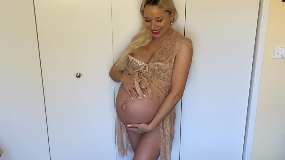 Grace Squirts – 9 Months Pregnant Belly Joe - [Webcam]