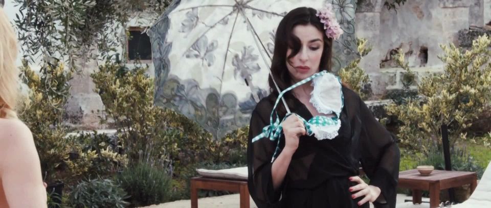 Lodovica Marie Rogati – Pane e burlesque (2014) HD 1080p!!!