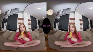 Jia Lissa Plays With Banana