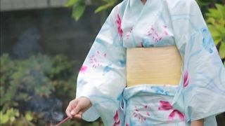 Risa Niihara Japanese model in sexy  kimono