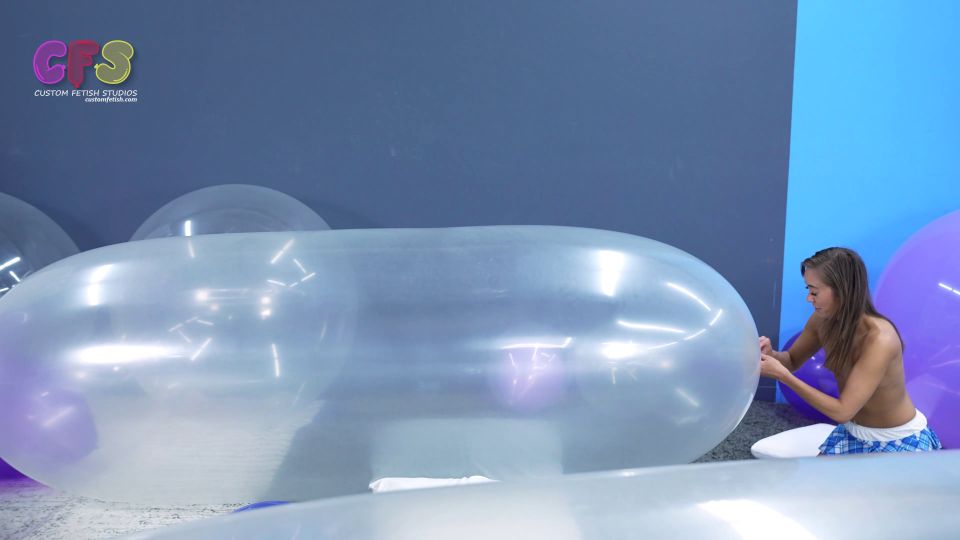 Lesbianas chicas Fetish personalizado - Christy te ama en el MOAB 4K - Fetish Fetish