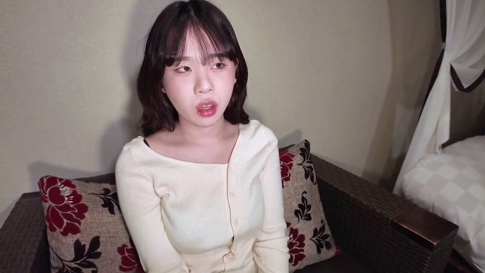 FC2PPV 4641412 【本日限定価格7980pt→1980pt】20代人妻。他人棒で初めての潮吹き体験♡夫のネトラレ願望を満たすために差し出された若妻の性欲開放濃厚中出しセックス