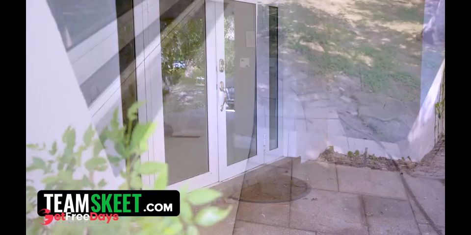 Breaking and Entering Joeys Massive Cock and His Overpowering Strength Make Me His Plaything