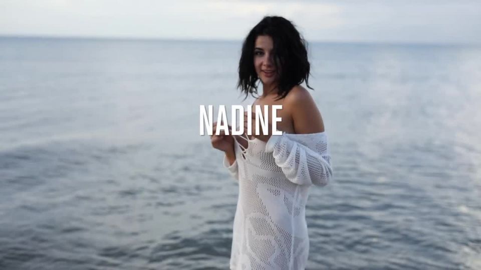 Photodromm presents nadine the brightest light - teens - teen 