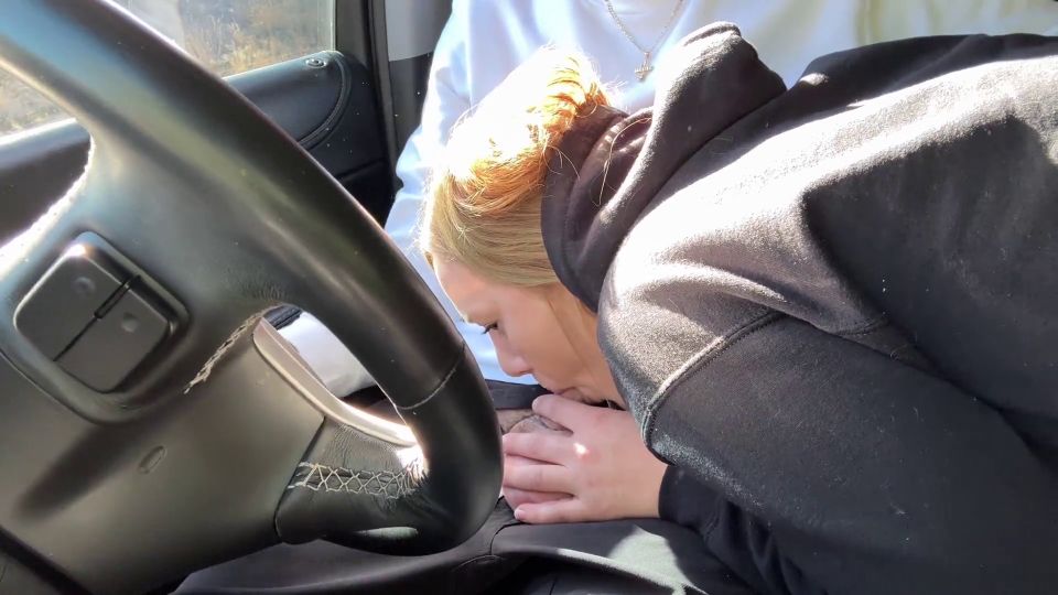TheRykers Big Tittie Wife Road Head & Swallowing Cum Outdoors