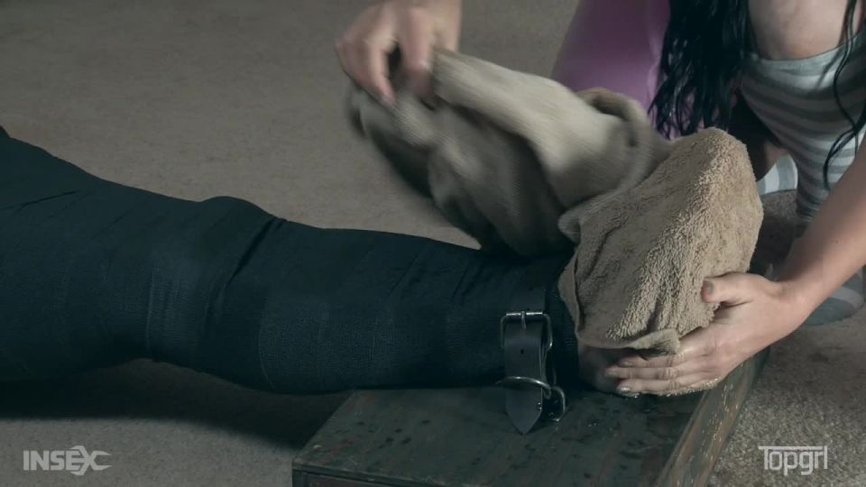 Enfermera Fluffy  Esclavo Fluffy  London River Video Sexo Down...