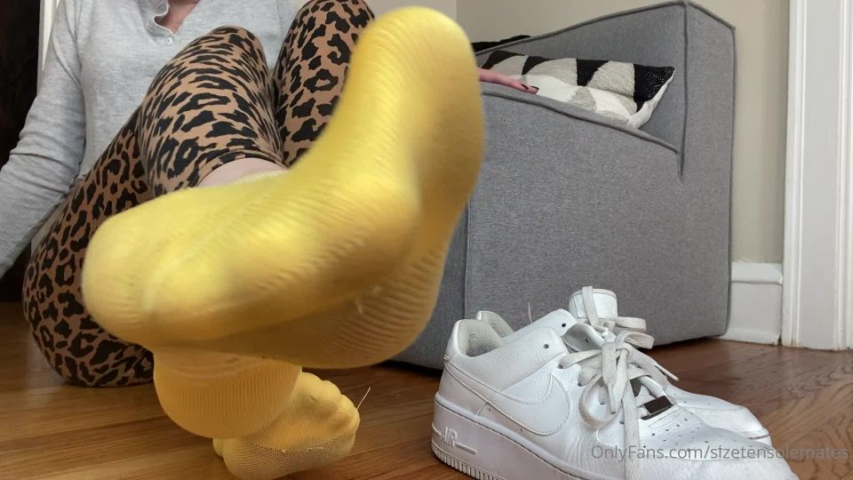 free adult clip 9 sizetensolemates 16 12 2020 1463065402 soak my nike socks with your cum joi side note my voice is super sexyyy e | sizetensolemates | feet porn feet fetish