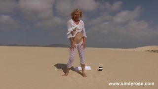 3580 Sindy Rose - Fucking with anal terrorist on sandy dunes prolaps ...