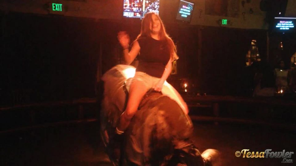TessaFowler presents Tessa Fowler in Bull Ride Webcam (2014.09.16)(MILF porn)