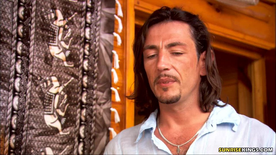 AmanecerRey 102C092C10 Sonia Roja