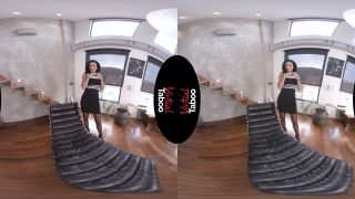  VirtualTaboo presents Shalina Devine in Cougar Time (MP4, UltraHD/2K, 3840×1920) - virtual reality - 3d porn 