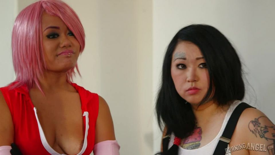 Sakura and Tifa Fuck Sexy Landlord Man