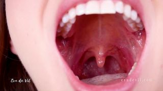 Eva de Vil - Vore Fantasy - Idiota escogido - Instrucciones fuera - Vore fantasy